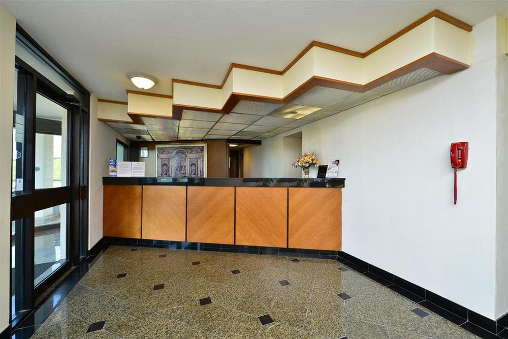 Americas Best Value Inn - Collinsville / St. Louis Interior photo